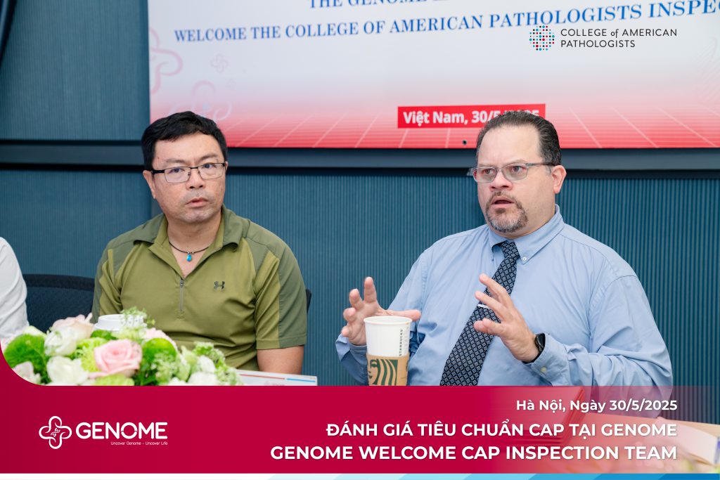 TS.BS Parrilla Castellar - Giám đốc Phòng xét nghiệm Y khoa tại Phòng xét nghiệm Iqvia - Trưởng đoàn đánh giá CAP, Dr. Paul TJ Tan- Giám đốc Cấp cao Khối Dịch vụ Xét nghiệm Lâm sàng tại Tập đoàn Medpace Singapore - Thành viên đoàn đánh giá.